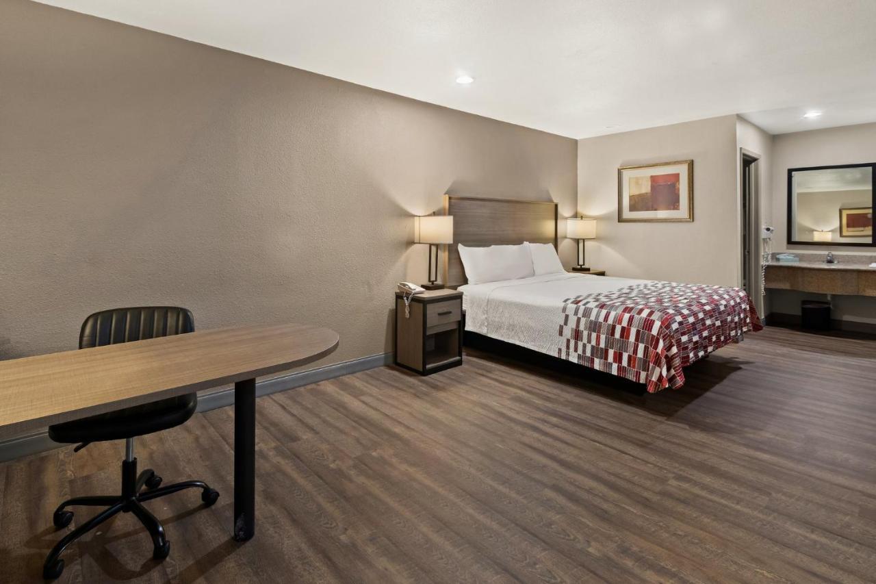 Irving Inn & Suites At Dfw Airport Exterior foto